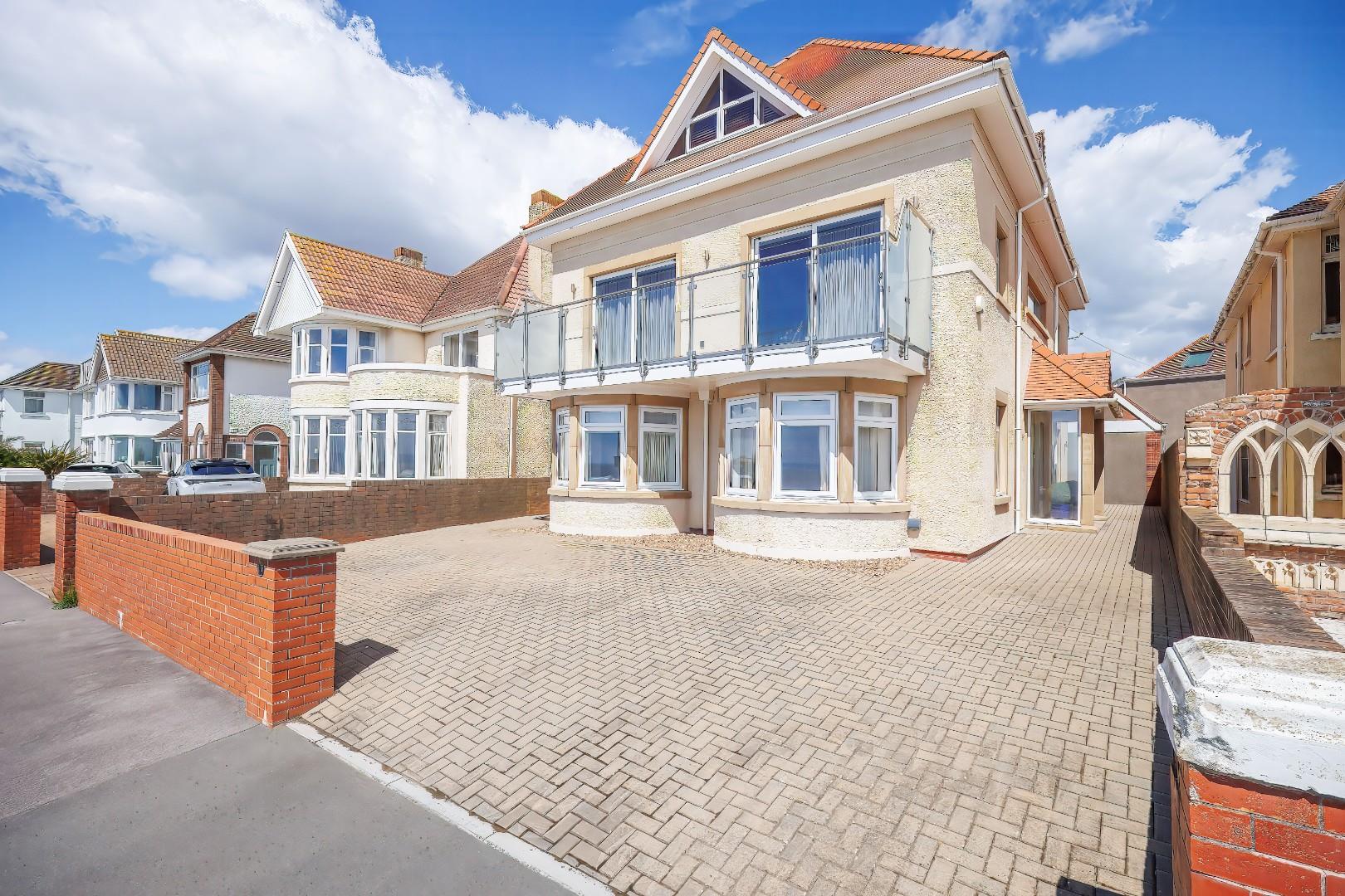 West Drive, Porthcawl, Bridgend County Borough, CF36 3LS